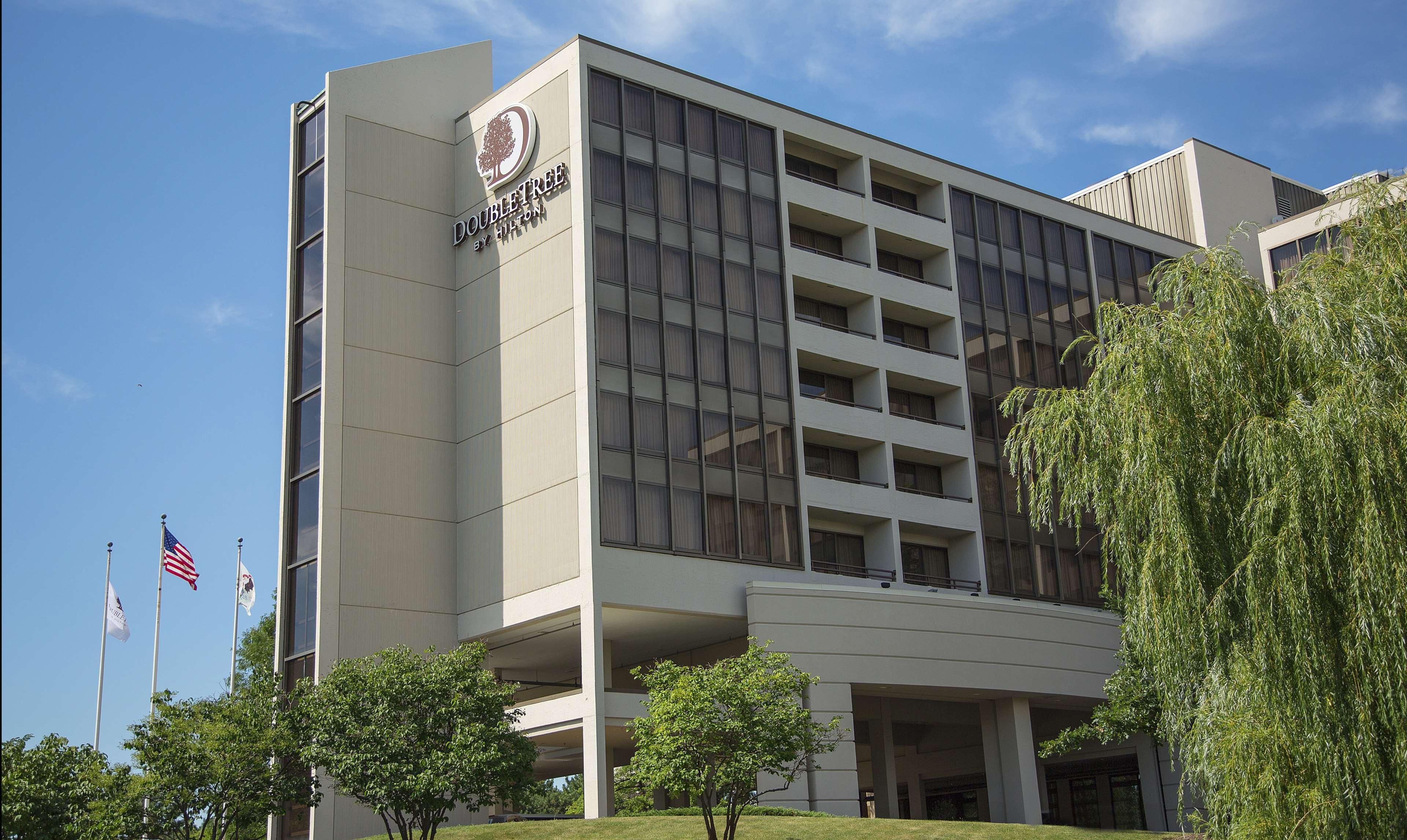 Doubletree By Hilton Chicago - Oak Brook Exterior foto