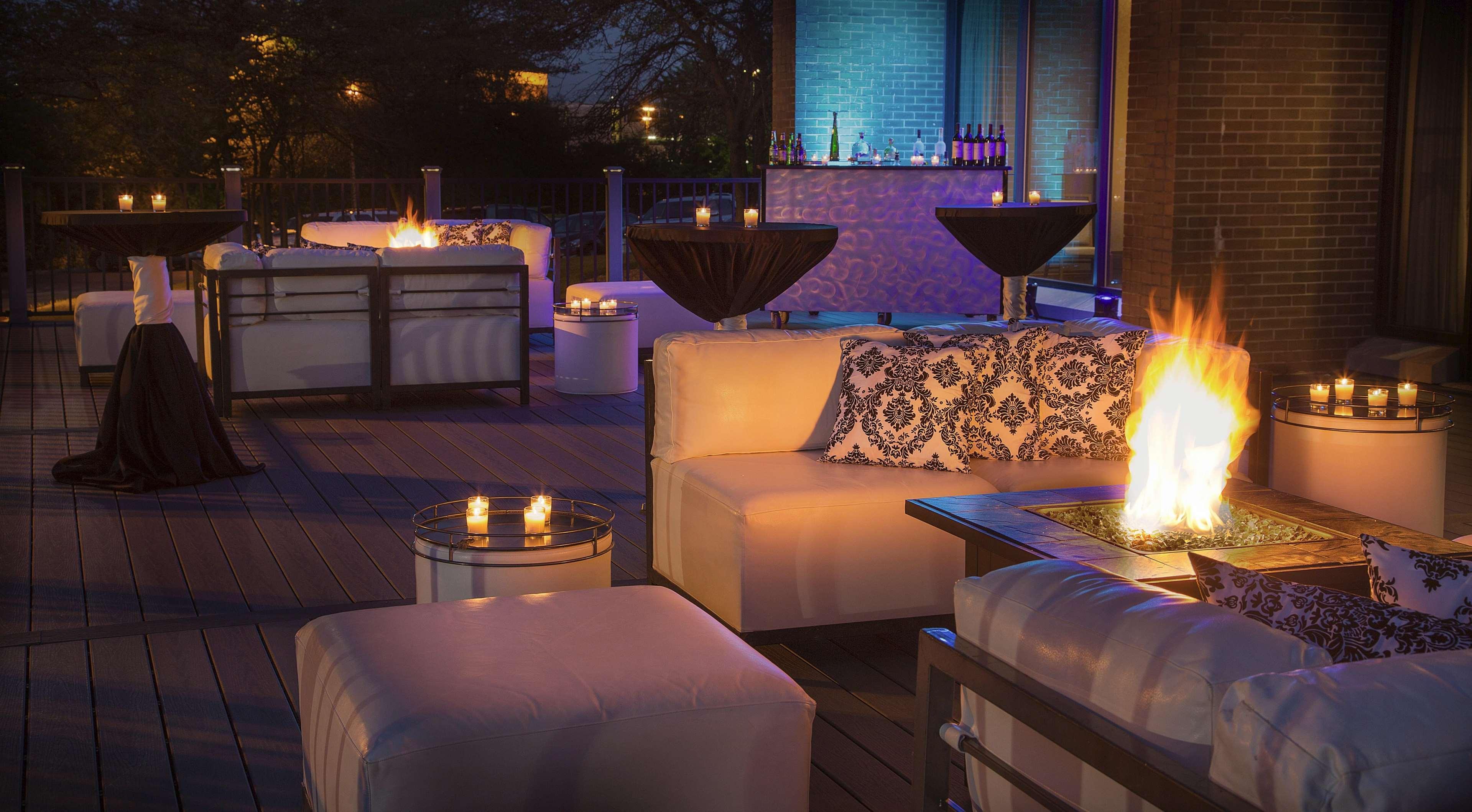 Doubletree By Hilton Chicago - Oak Brook Exterior foto
