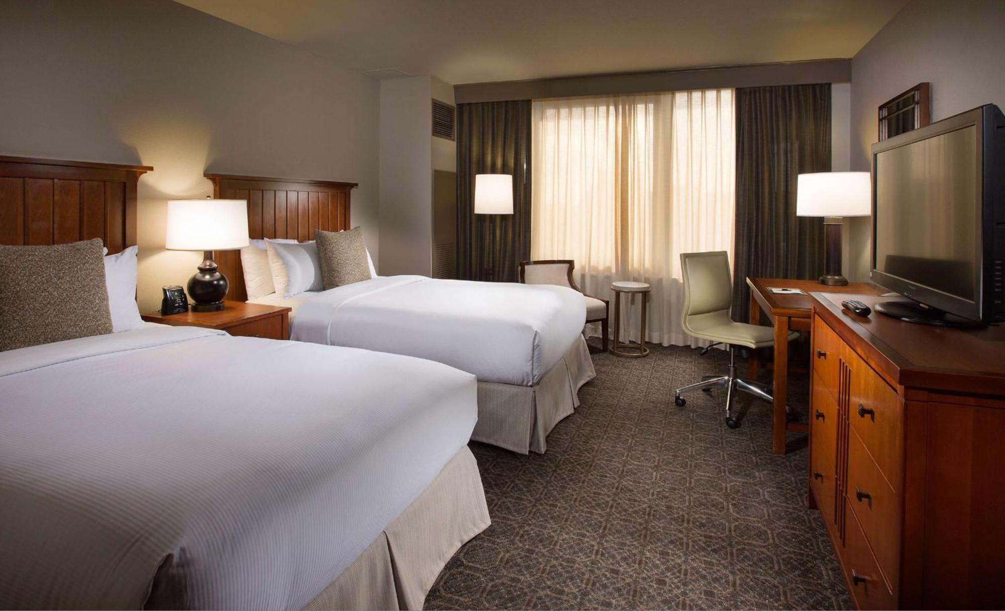Doubletree By Hilton Chicago - Oak Brook Exterior foto