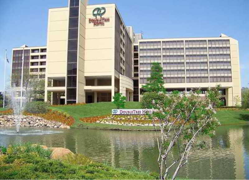 Doubletree By Hilton Chicago - Oak Brook Exterior foto